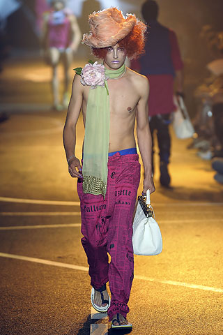 John Galliano / - 2009